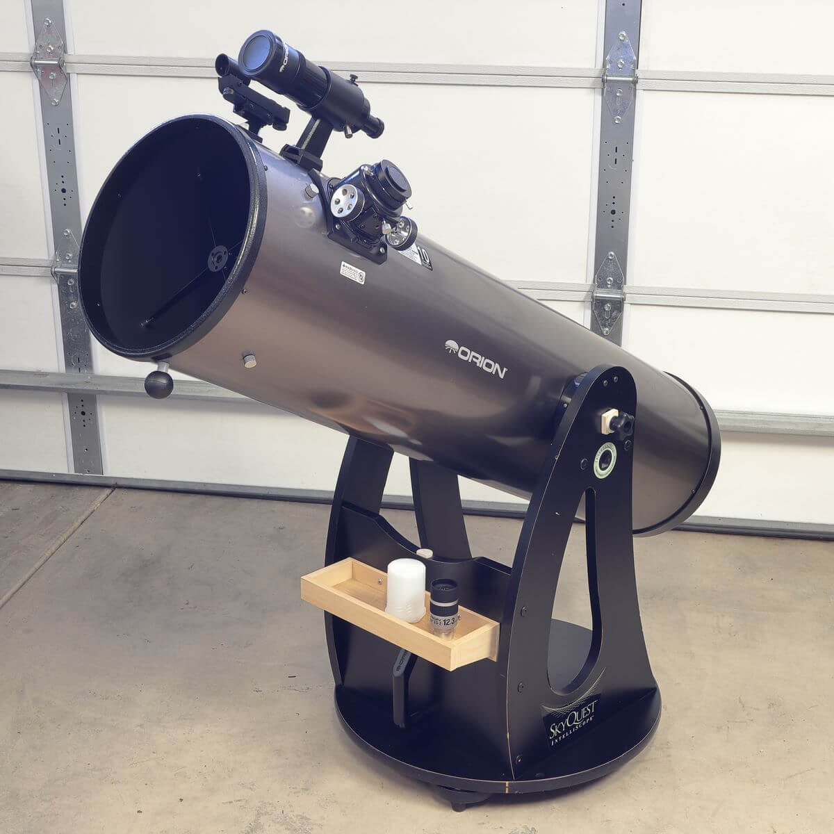 10-inch Dobsonian-mounted reflector
