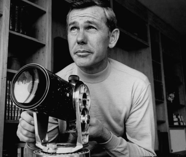 Johnny Carson in his New York apartment, 1967