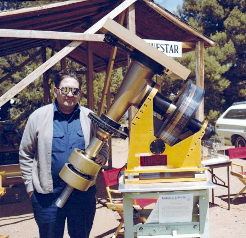 Edward Byers with a variation of his Byers Mount at the Riverside Telescope Makers Conference (RTMC) around the early 1980s
