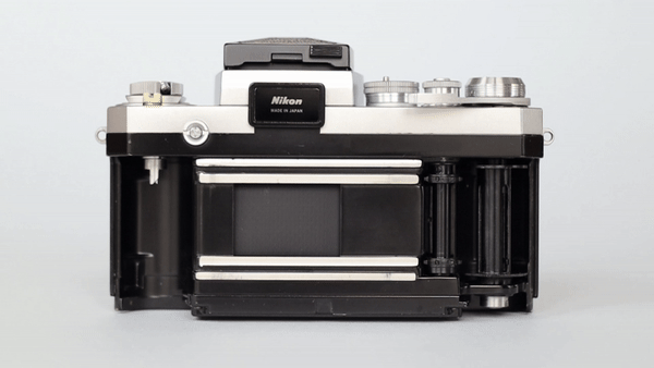 Nikon F mirror and shutter